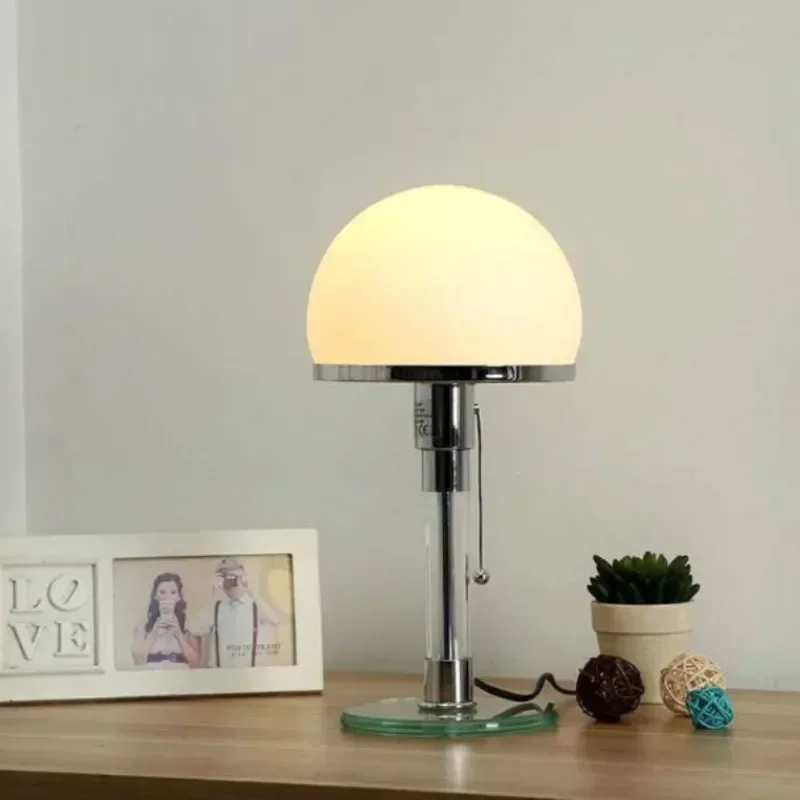 Beyaz Masa Lambası, Danimarkal - Desk Setup White incelemesi ve fiyatı